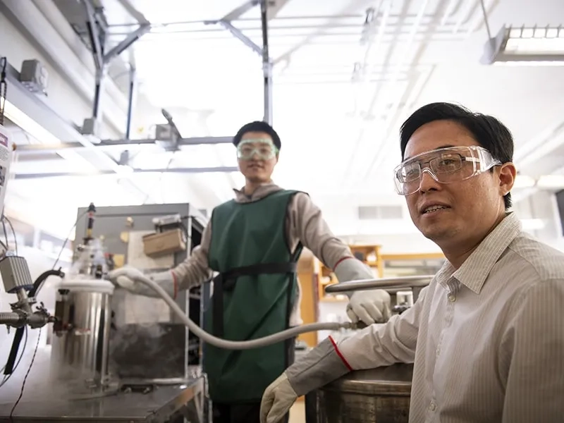 Yisong Alex Guo, Associate Professor of Chemistry, 2019